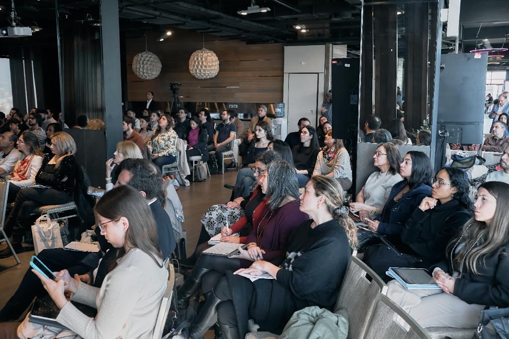 Público comprometido